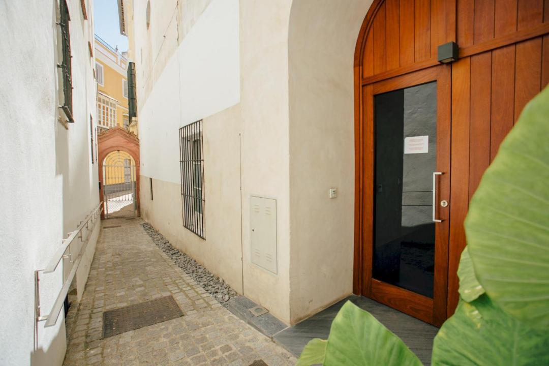 Apartmán Attic With Terrace- 1Bd 1Bth- Corral Del Rey Sevilla Exteriér fotografie